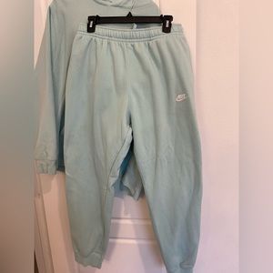 Nike hoodie and sweats xl